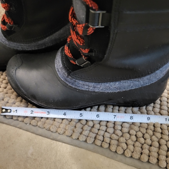 Like New The North Face, Women's Shellista IV Tall Winter Boots - Black. Size: 6 - Picture 5 of 7
